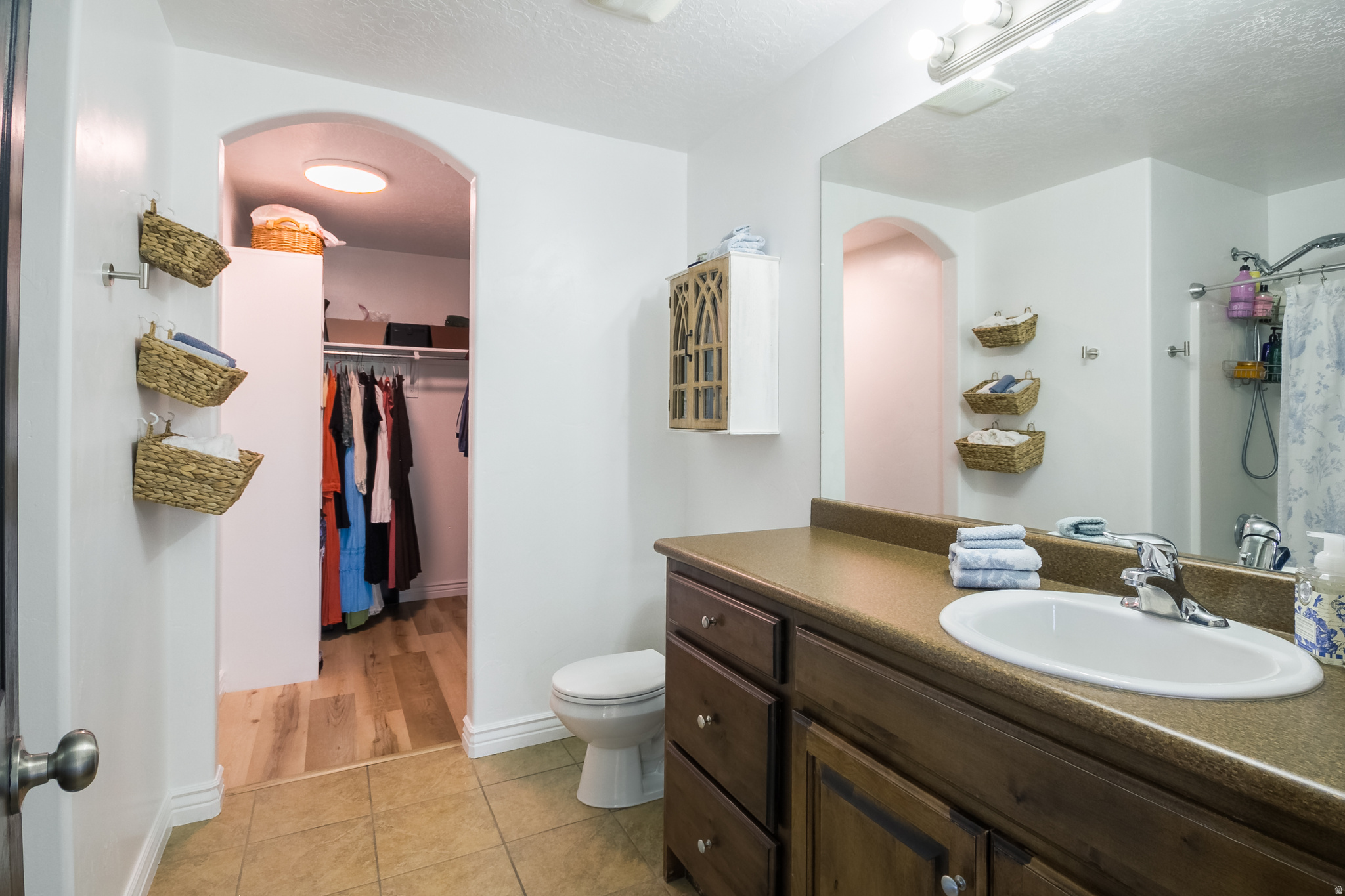 SILVER PINES CONDOMUNIUMS - Residential