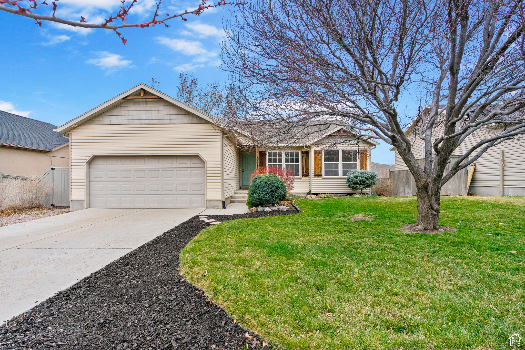 Eagle Mountain, Utah 84005, United States, 6 Bedrooms Bedrooms, ,3 BathroomsBathrooms,Residential,Pending,101108 Eagle Mountain, Utah 84005, United States, 6 Bedrooms Bedrooms, ,3 BathroomsBathrooms,Residential,Pending,101108