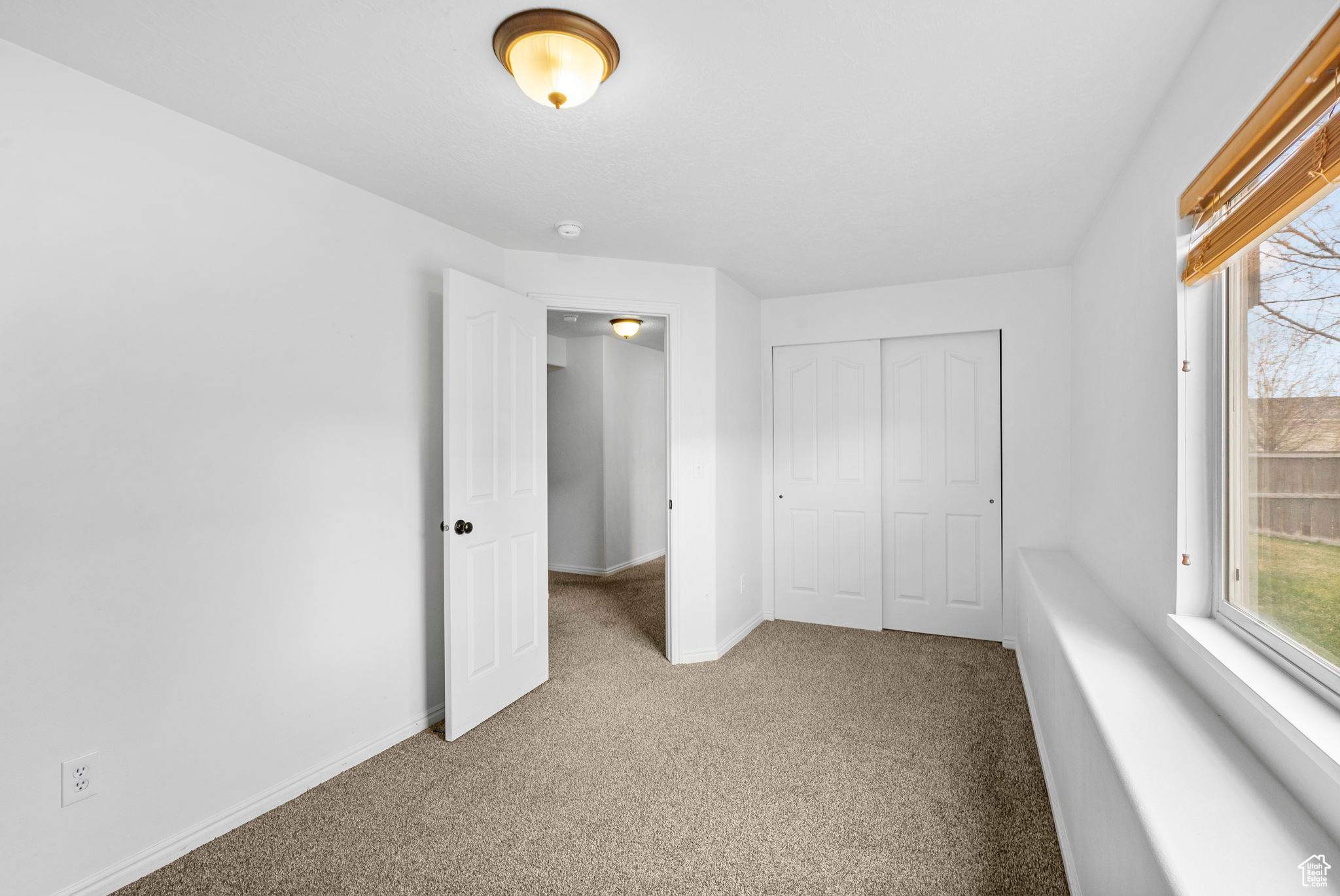 Eagle Mountain, Utah 84005, United States, 6 Bedrooms Bedrooms, ,3 BathroomsBathrooms,Residential,Pending,101108