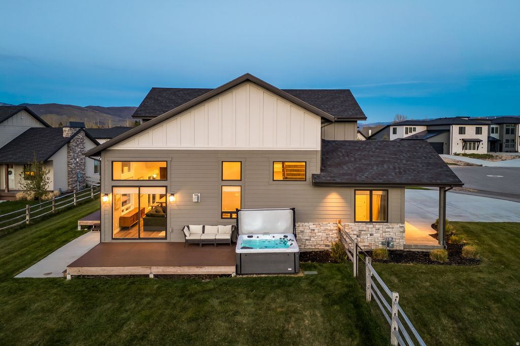 Photo of 862 W HILLTOP CT W, Francis, UT 84036 (MLS # 2160089)
