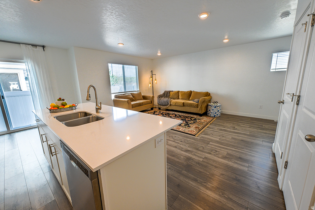 NORTHSHORE - Residential