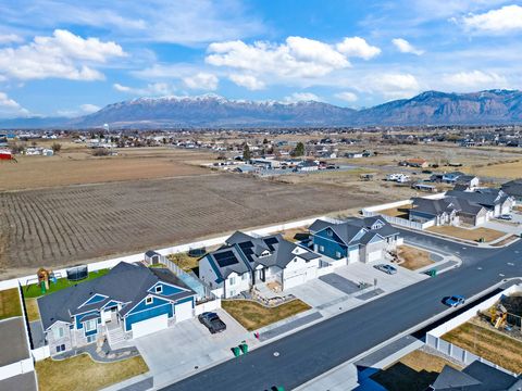 Tiny photo for 3560 W 2800 S, West Weber, UT 84401 (MLS # 2135705)