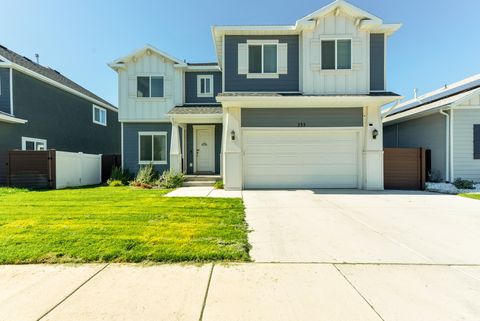 Photo of 235 N 590 E, Vineyard, UT 84059 (MLS # 2132221)