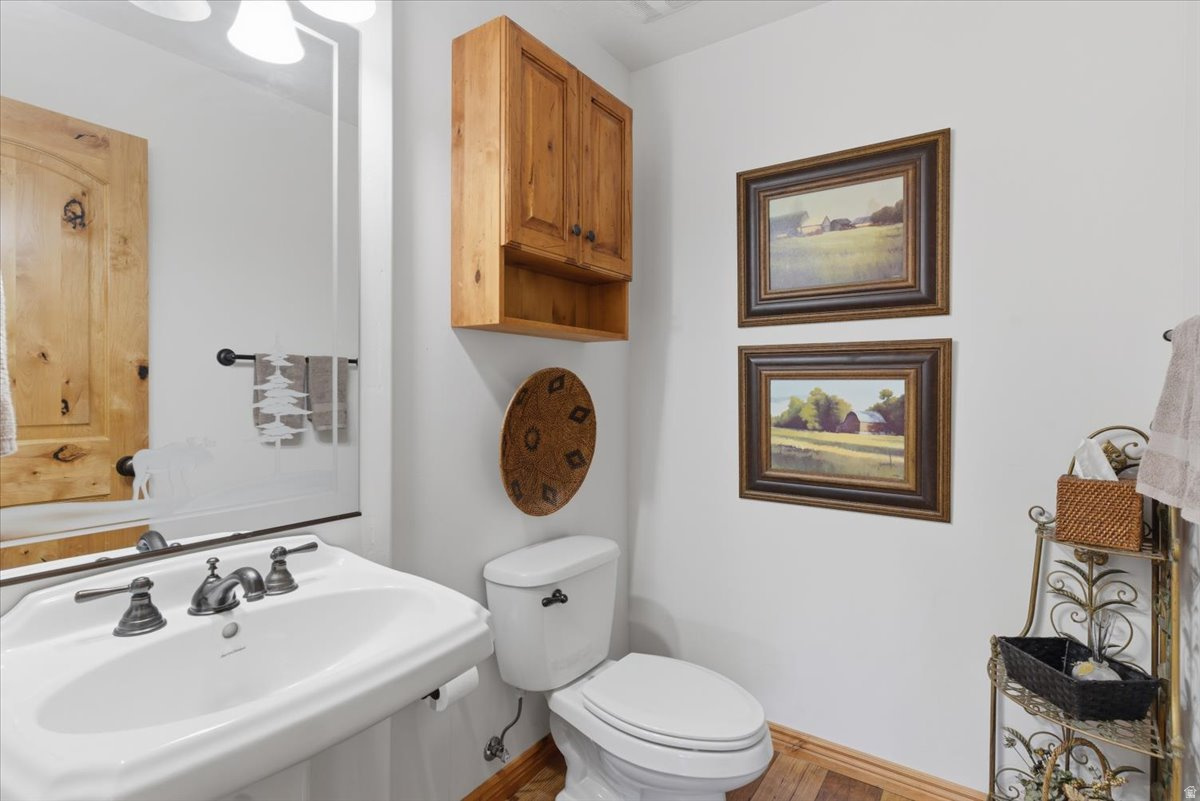 MOOSE HOLLOW - Residential