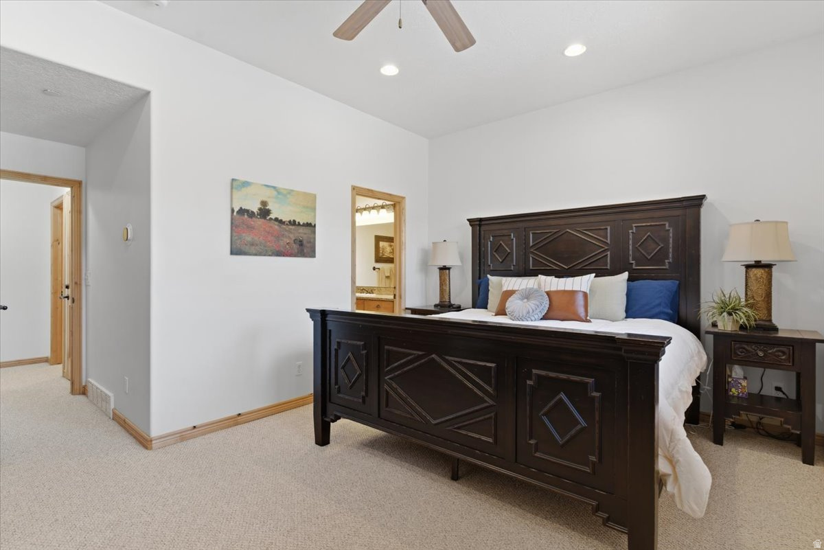 MOOSE HOLLOW - Residential