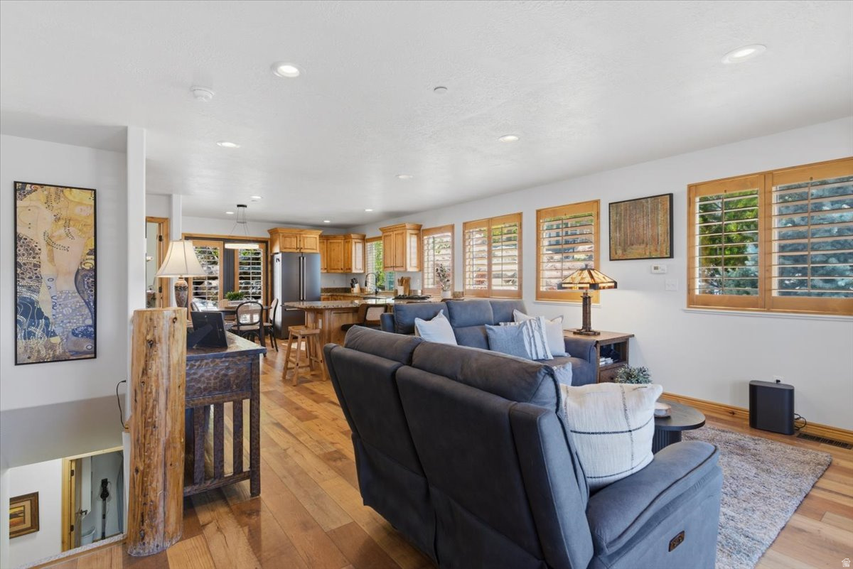 MOOSE HOLLOW - Residential