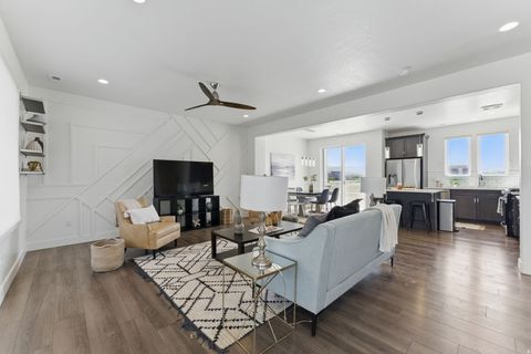 Tiny photo for 11398 LAKE RUN RD, South Jordan, UT 84095 (MLS # 2120151)
