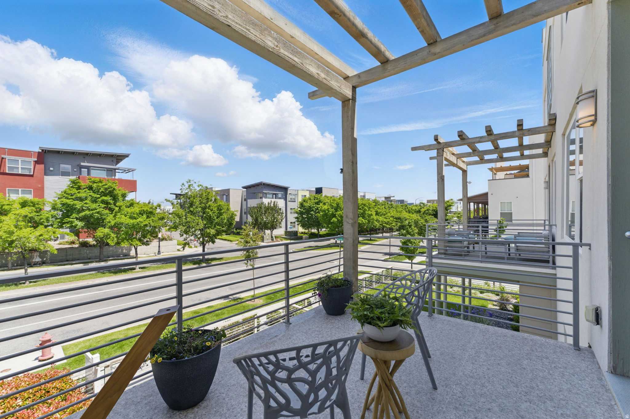 DAYBREAK - Residential