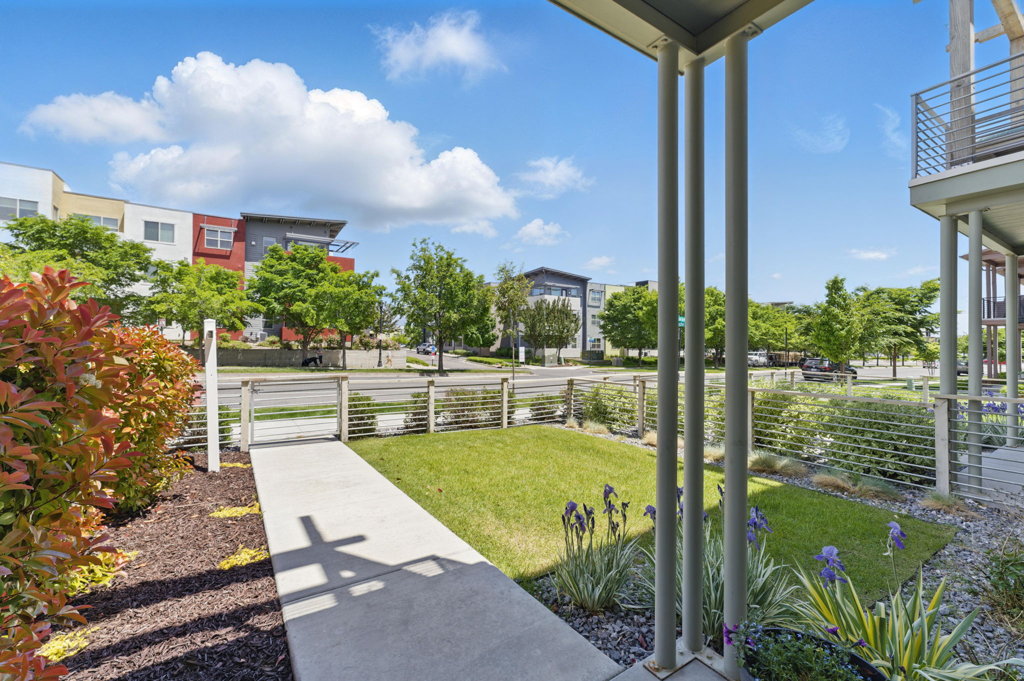 DAYBREAK - Residential