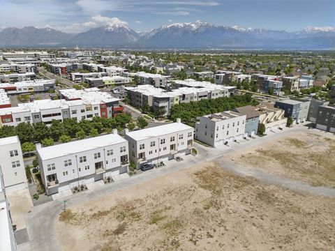 Tiny photo for 11398 LAKE RUN RD, South Jordan, UT 84095 (MLS # 2120151)