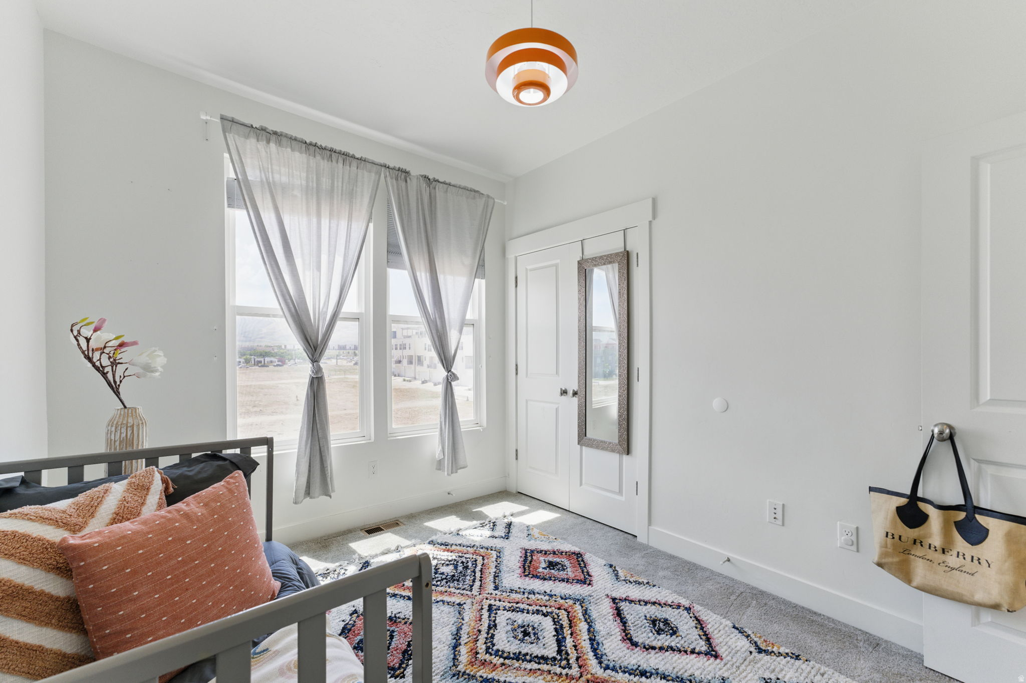 DAYBREAK - Residential