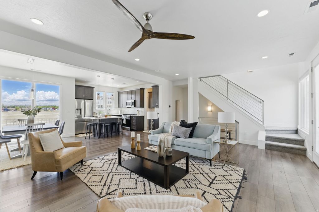 Photo for 11398 LAKE RUN RD, South Jordan, UT 84095 (MLS # 2120151)