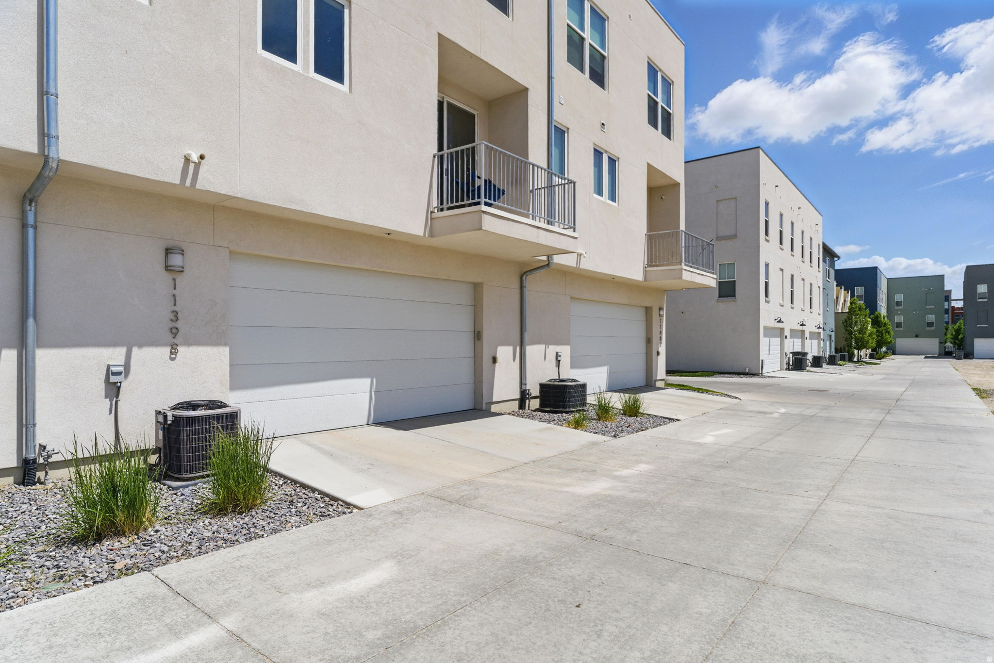 DAYBREAK - Residential