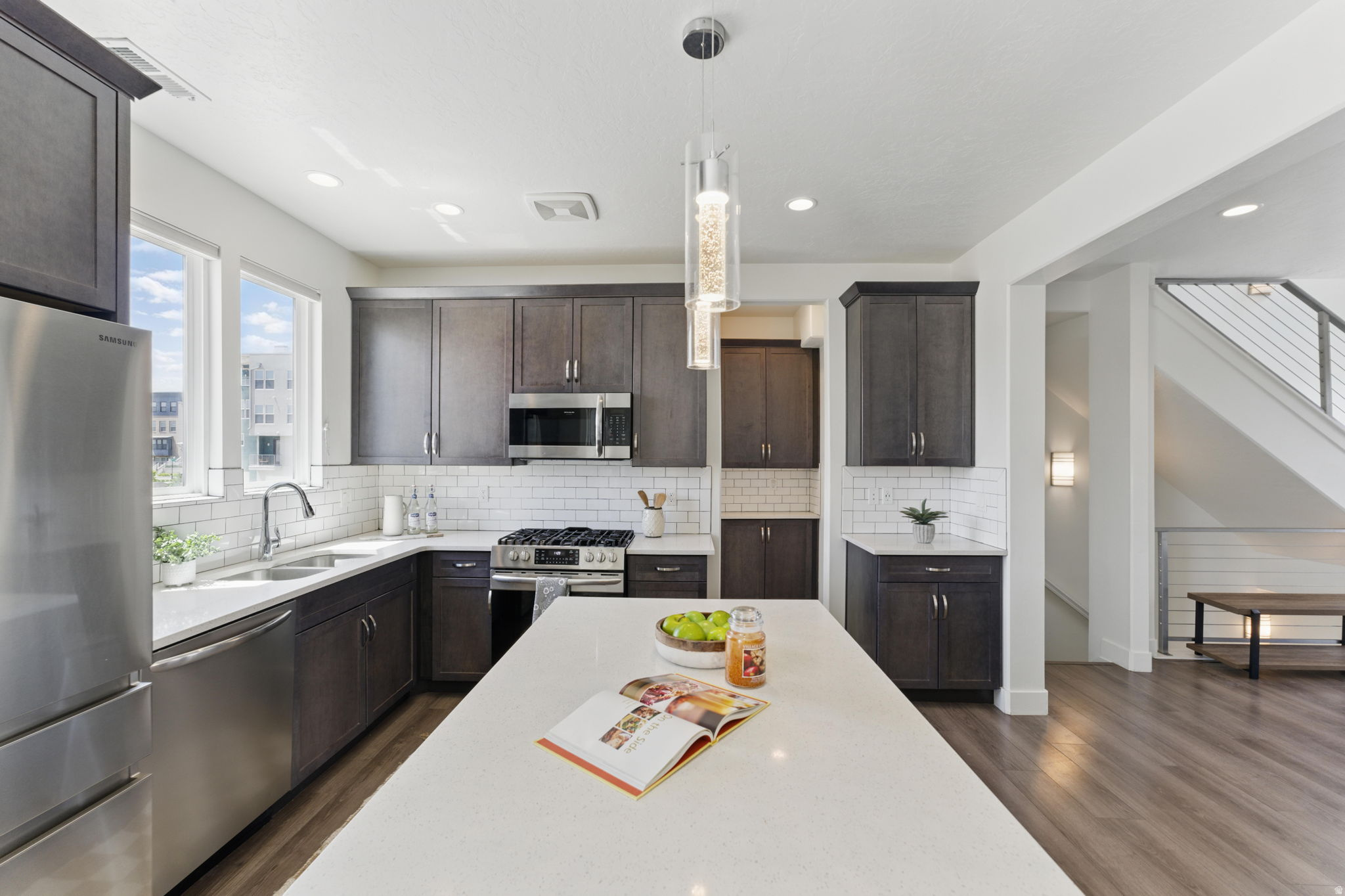 DAYBREAK - Residential