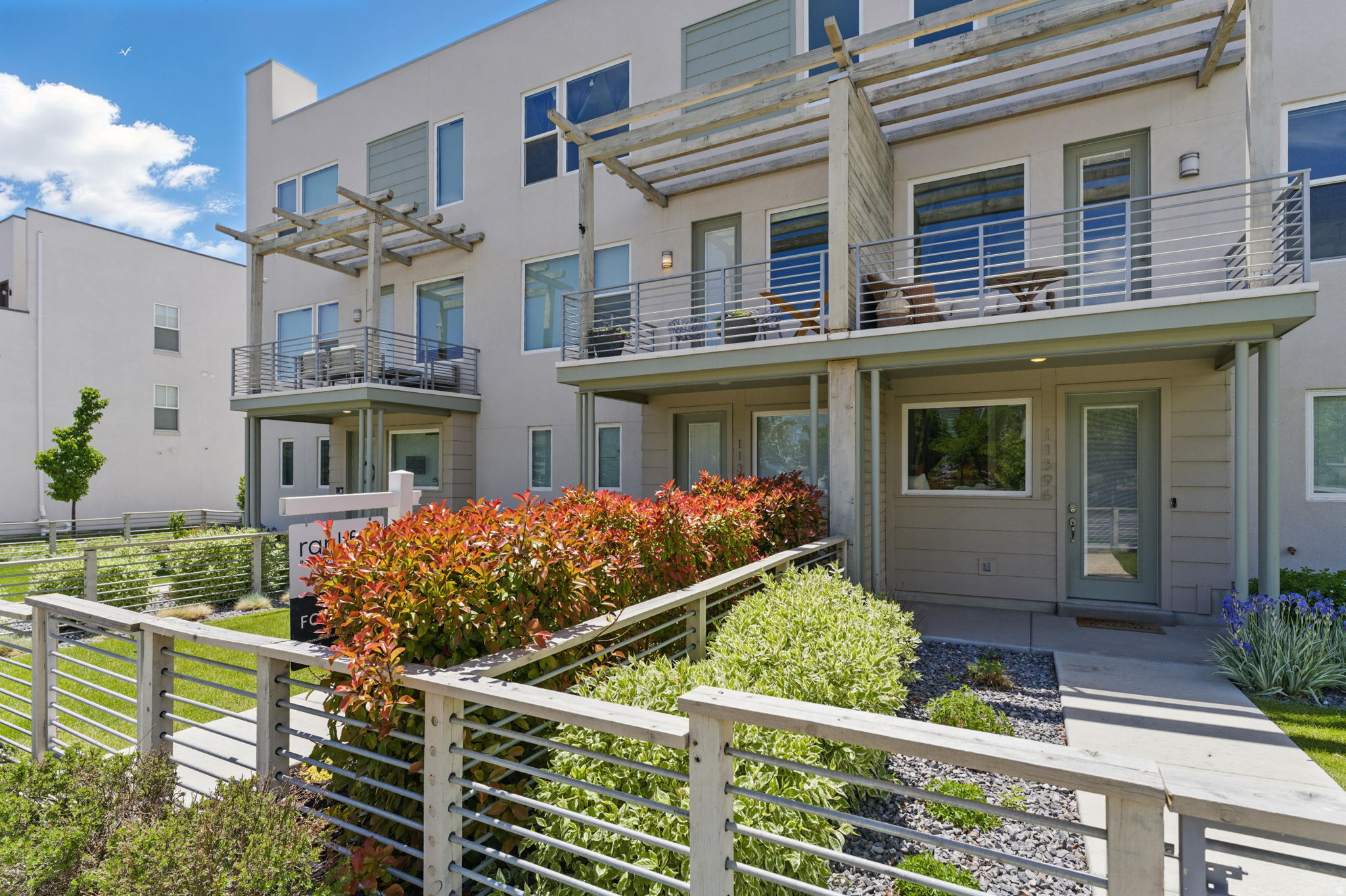 DAYBREAK - Residential