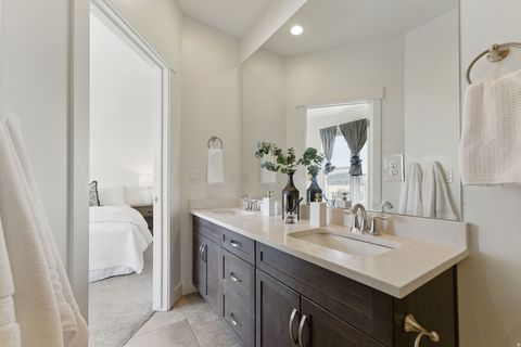 Tiny photo for 11398 LAKE RUN RD, South Jordan, UT 84095 (MLS # 2120151)