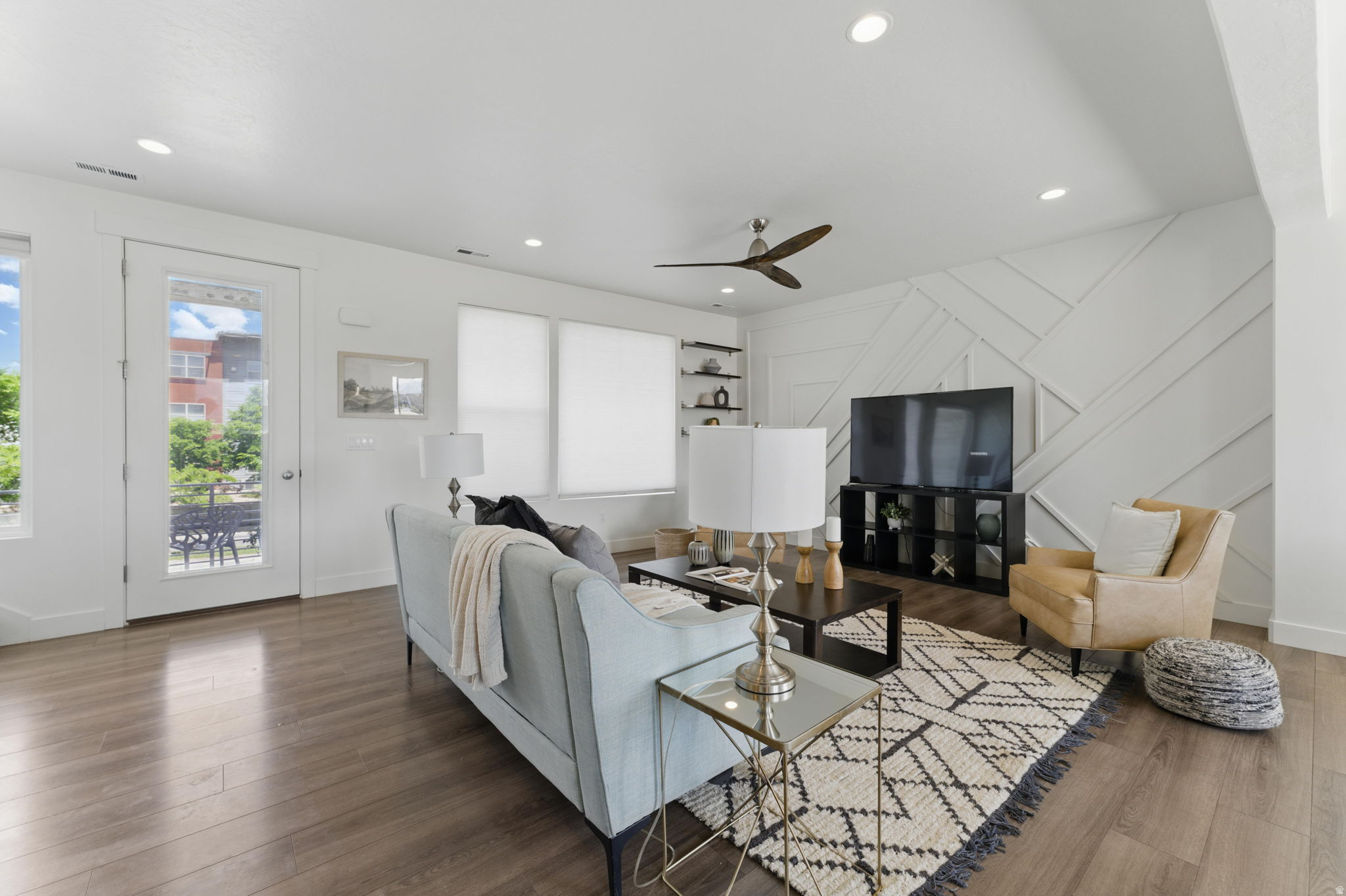 DAYBREAK - Residential