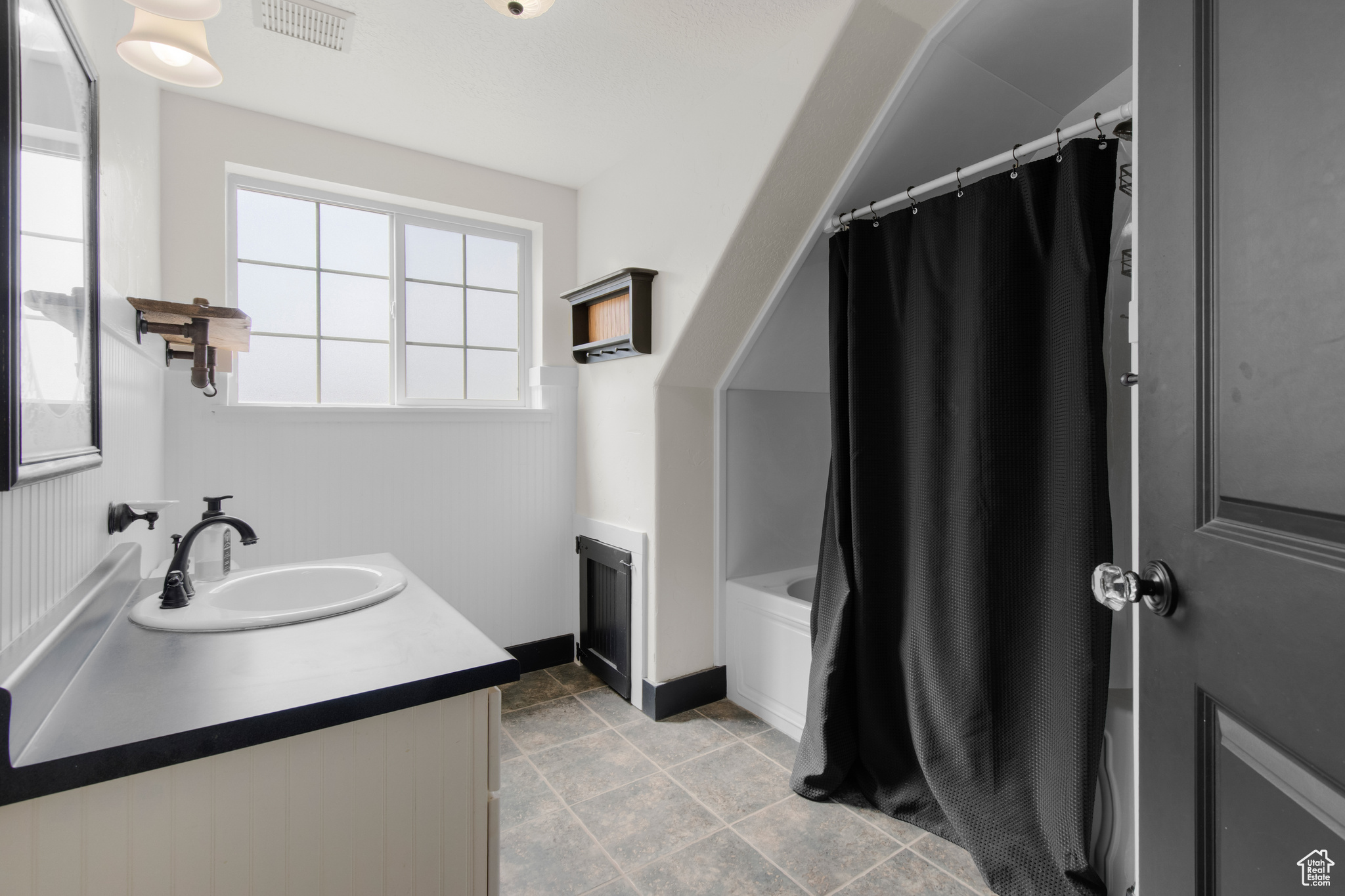 2599 S Foxridge Rd, Garden City, Utah image 16