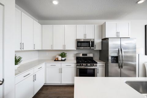 Tiny photo for 1688 W VIOLA LN N #3023, Saratoga Springs, UT 84045 (MLS # 2159509)