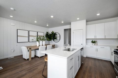 Tiny photo for 1688 W VIOLA LN N #3023, Saratoga Springs, UT 84045 (MLS # 2159509)