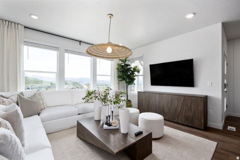 Tiny photo for 1688 W VIOLA LN N #3023, Saratoga Springs, UT 84045 (MLS # 2159509)