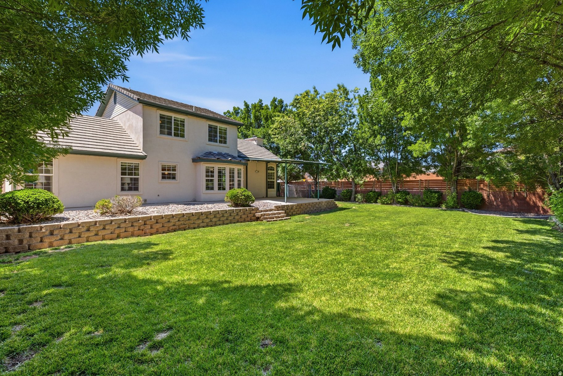 ELM ESTATES - Residential