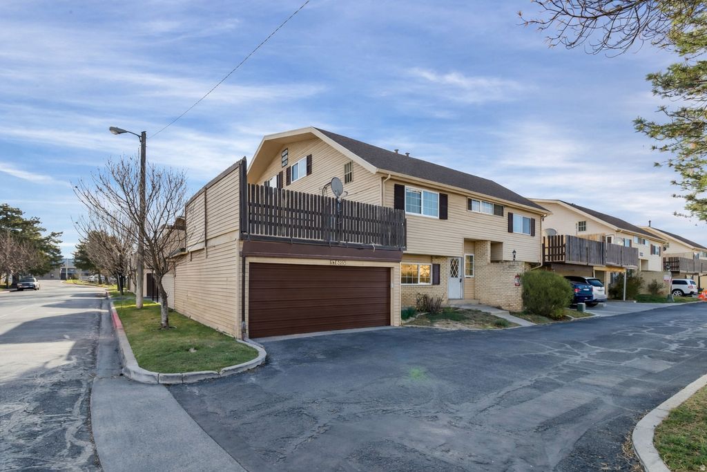 Photo of 1785 W HOMESTEAD FARMS LN #3, West Valley City, UT 84119 (MLS # 2143314)