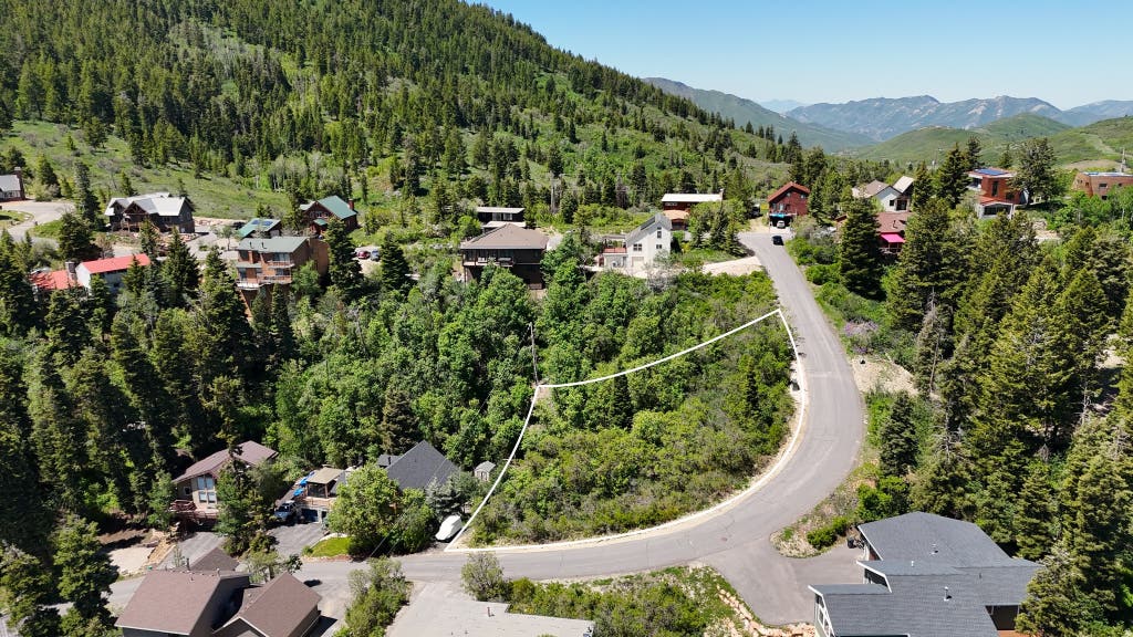 Photo of 130 CRESTVIEW LN #50, Park City, UT 84098 (MLS # 2163020)