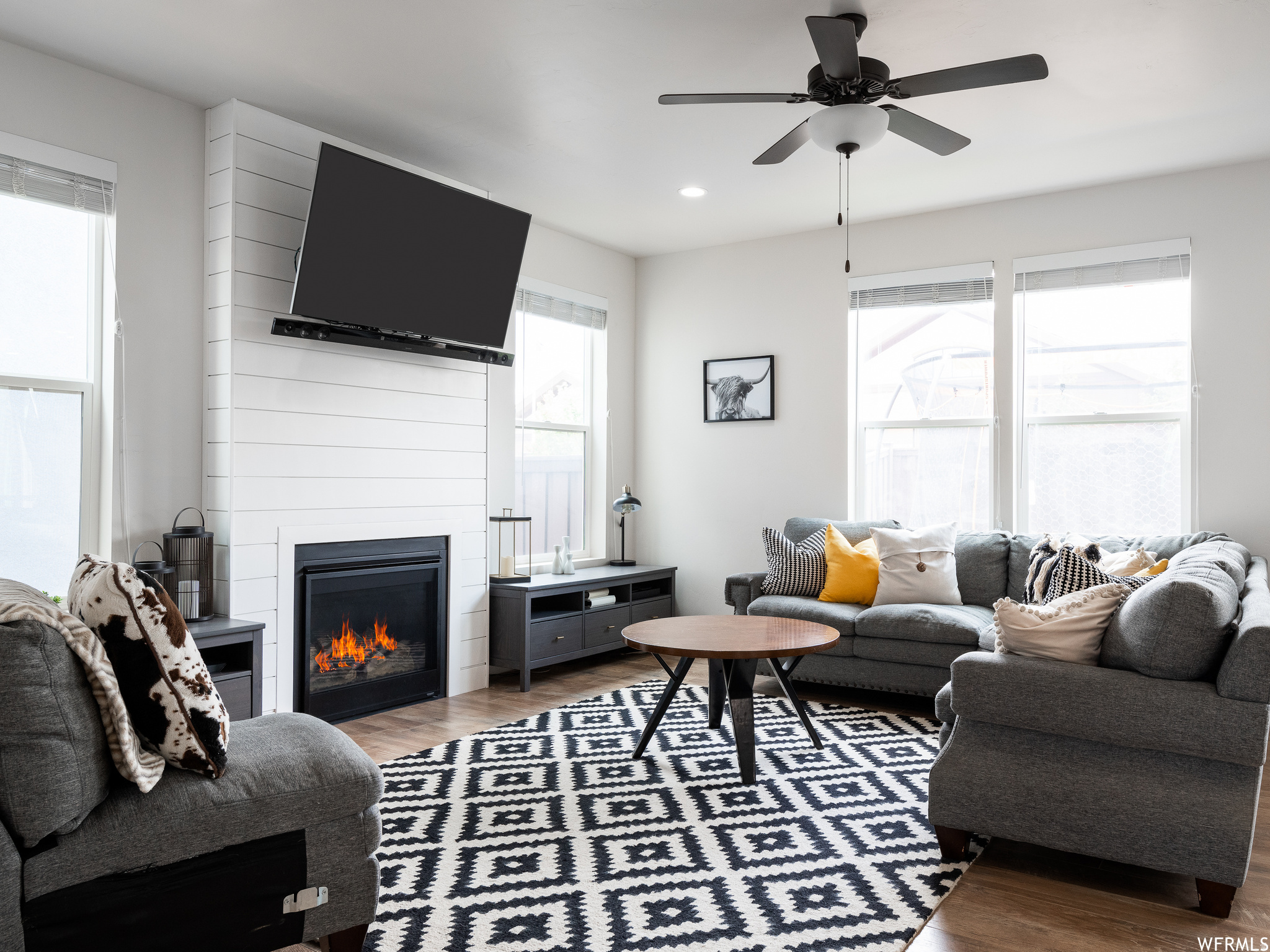 INDEPENDENCE AT THE POINT - Residential