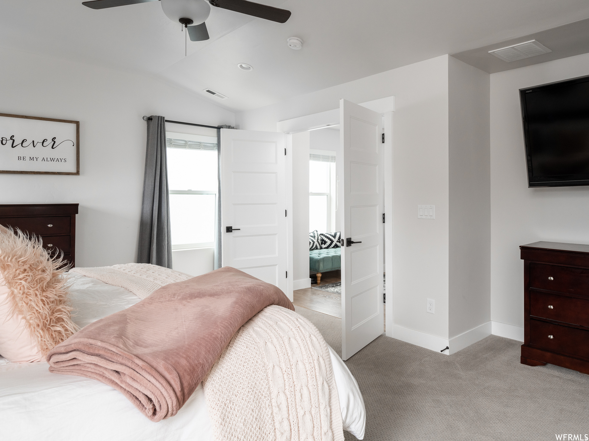 INDEPENDENCE AT THE POINT - Residential