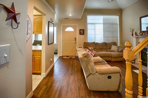 Tiny photo for 227 S SOUTH MAJESTIC MEADOWS DR. DR W, Payson, UT 84651 (MLS # 2136543)