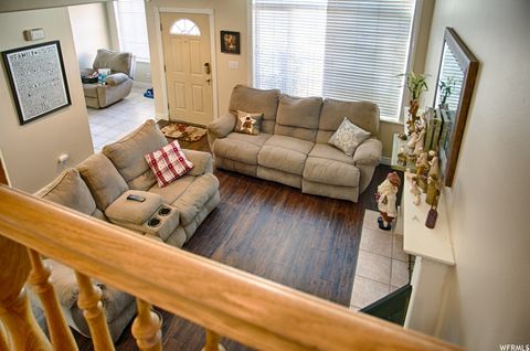 Tiny photo for 227 S SOUTH MAJESTIC MEADOWS DR. DR W, Payson, UT 84651 (MLS # 2136543)