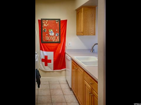 Tiny photo for 227 S SOUTH MAJESTIC MEADOWS DR. DR W, Payson, UT 84651 (MLS # 2136543)