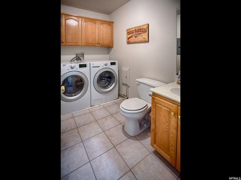 Tiny photo for 227 S SOUTH MAJESTIC MEADOWS DR. DR W, Payson, UT 84651 (MLS # 2136543)