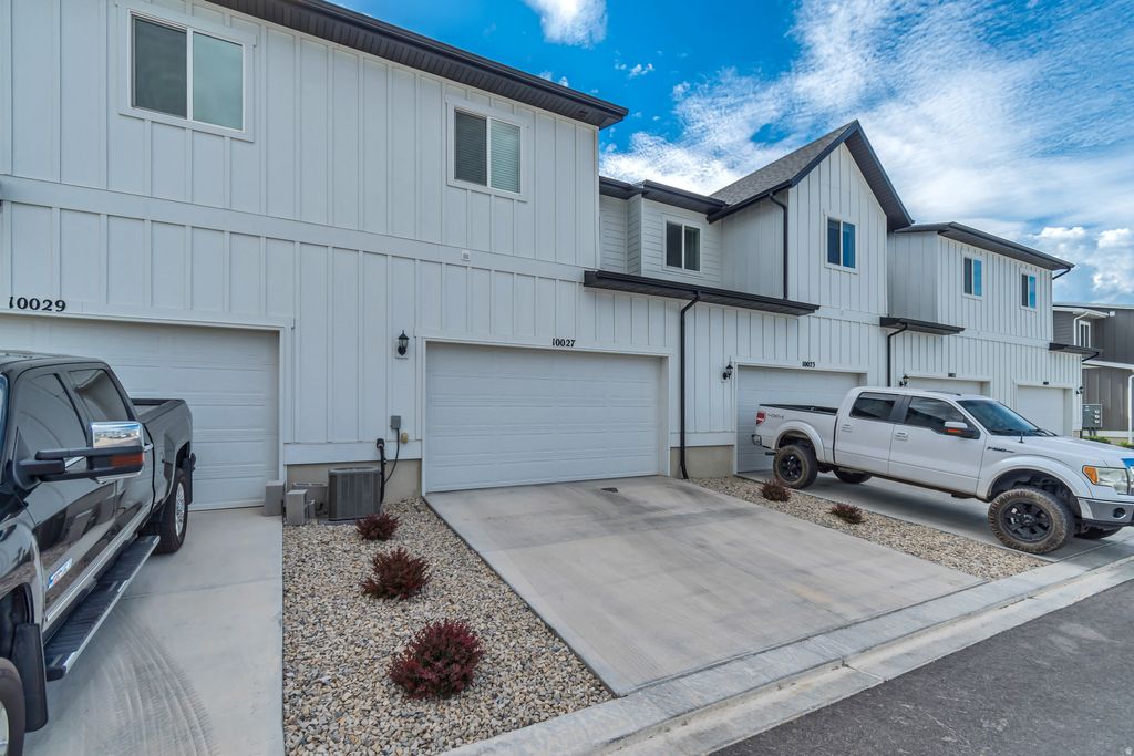 Photo of 10027 N FEATHERSTONE DR E, Highland, UT 84003 (MLS # 2170251)