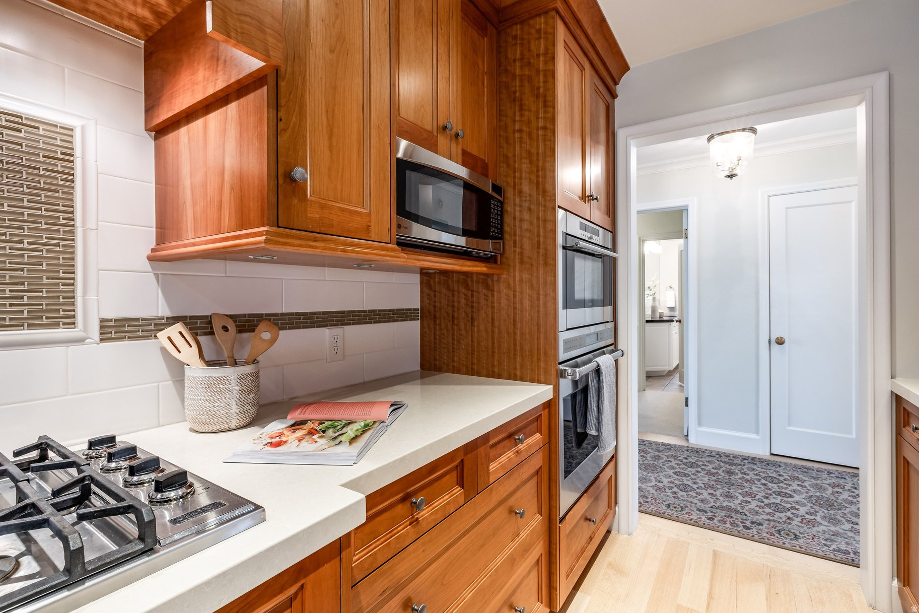 COLONIAL VIEW - Residential