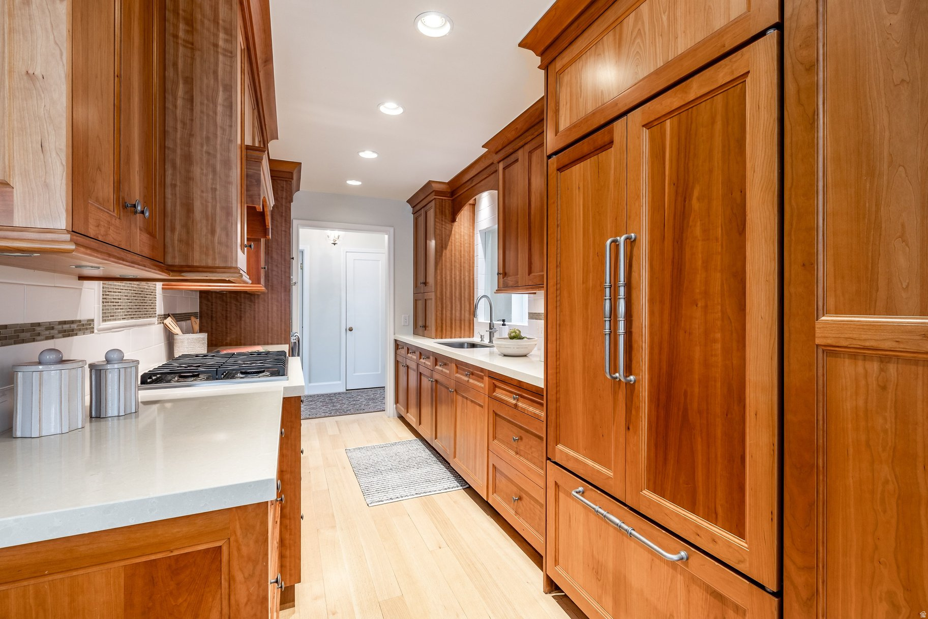 COLONIAL VIEW - Residential