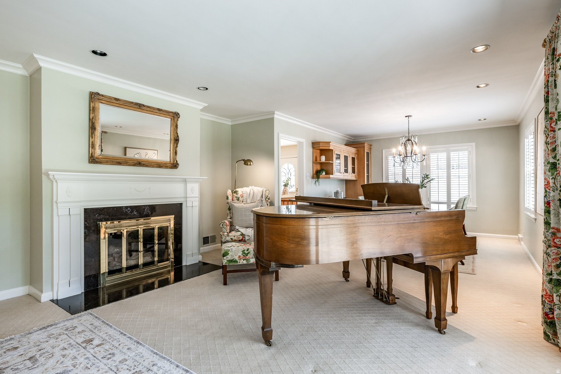 COLONIAL VIEW - Residential