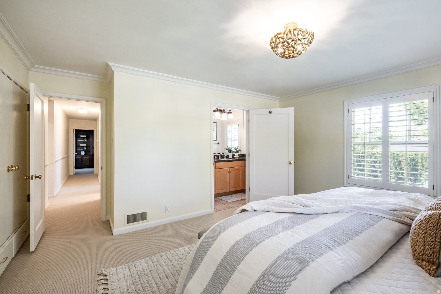 COLONIAL VIEW - Residential