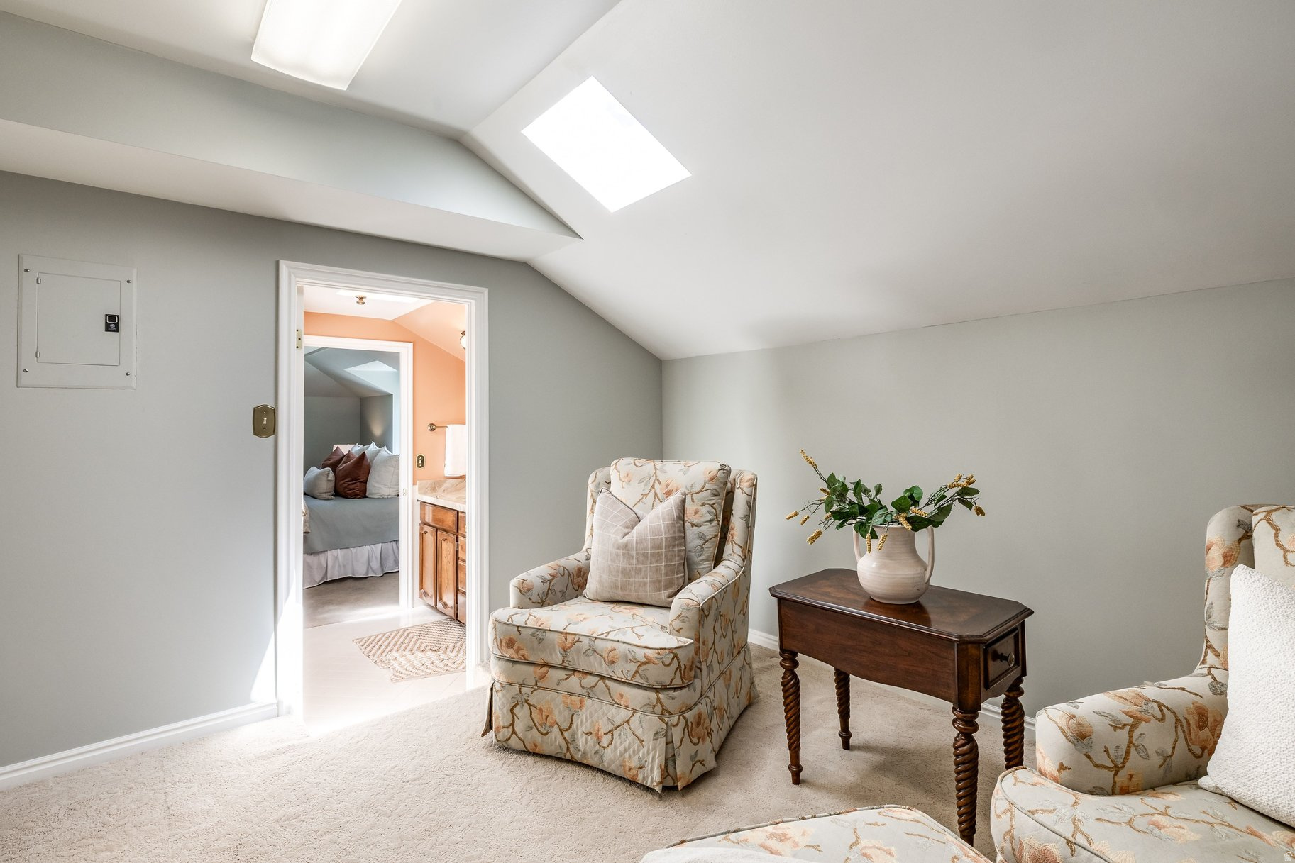 COLONIAL VIEW - Residential