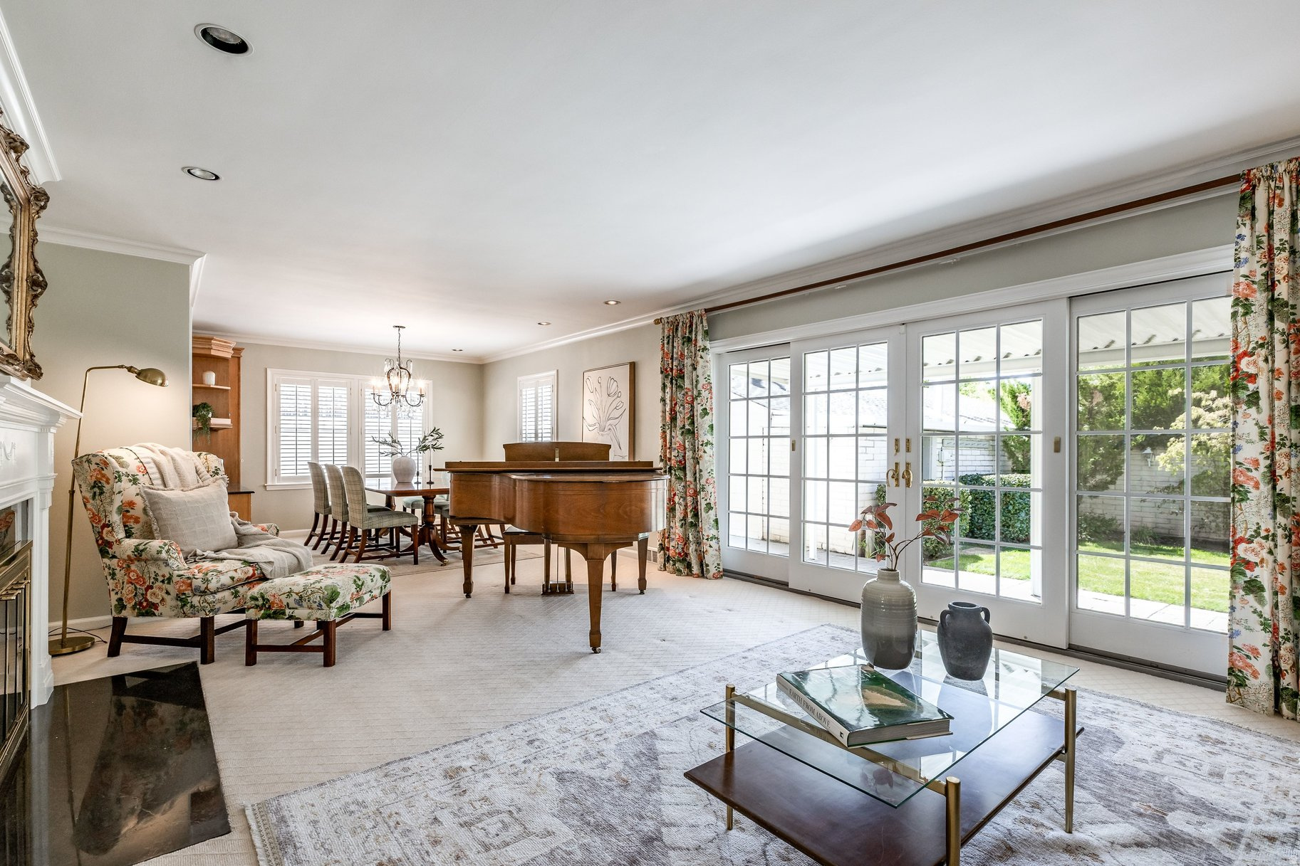 COLONIAL VIEW - Residential