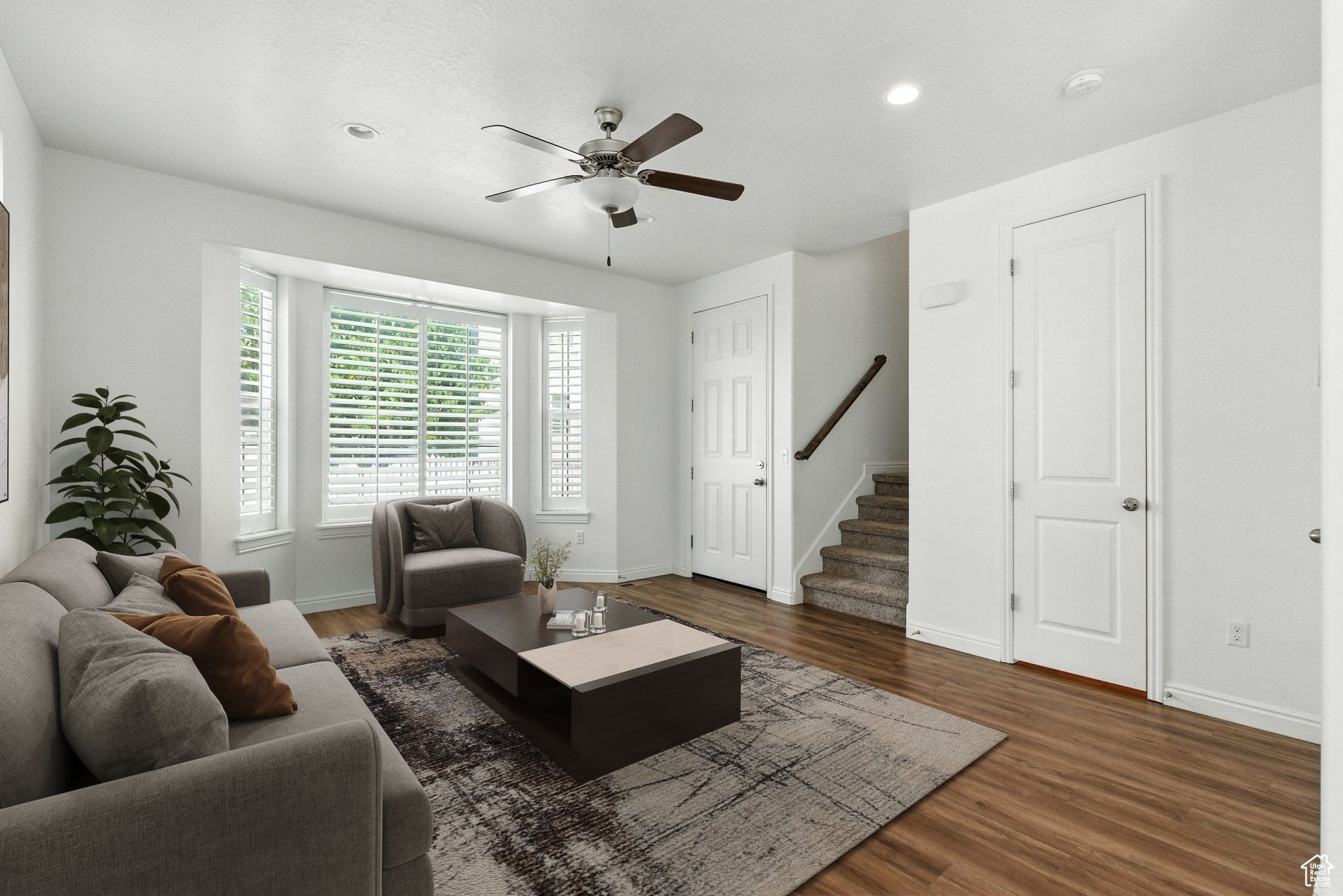 GARDEN GROVE - Residential