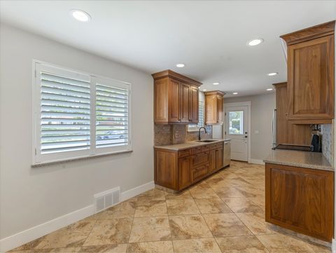 Tiny photo for 4140 S OLYMPIC WAY, Holladay, UT 84124 (MLS # 2151554)