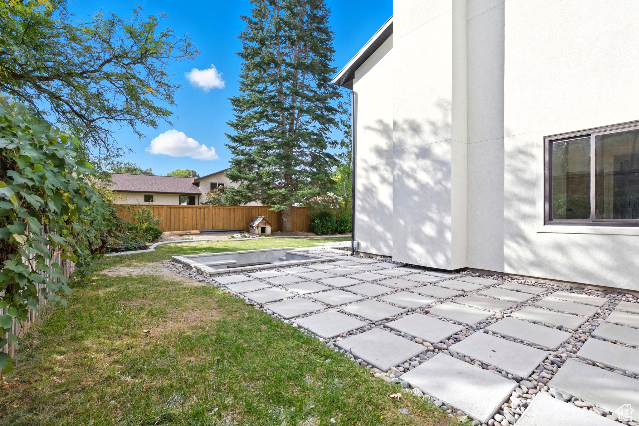 CANYON VILLAGE - Residential