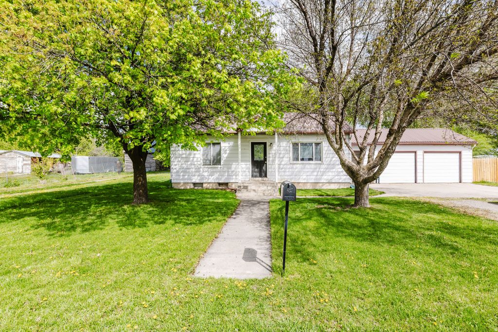 Photo of 244 N 600 W, Logan, UT 84321 (MLS # 2156991)