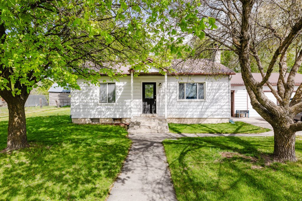 Photo of 244 N 600 W, Logan, UT 84321 (MLS # 2156991)