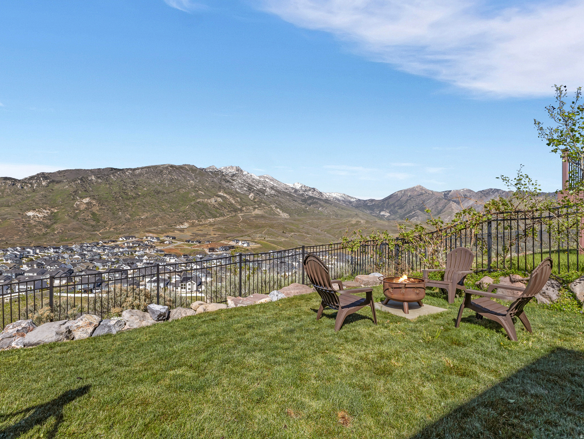 SUNCREST - Residential