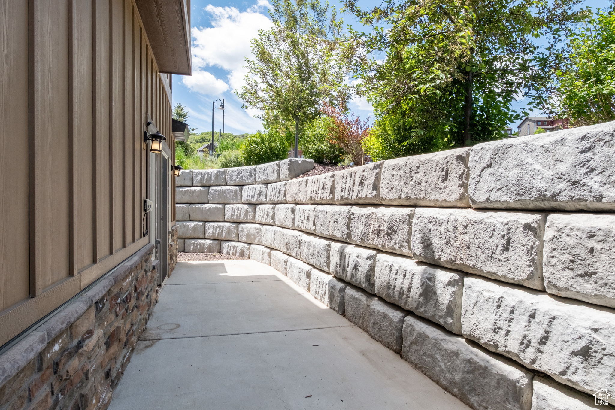 PARK'S EDGE - Residential