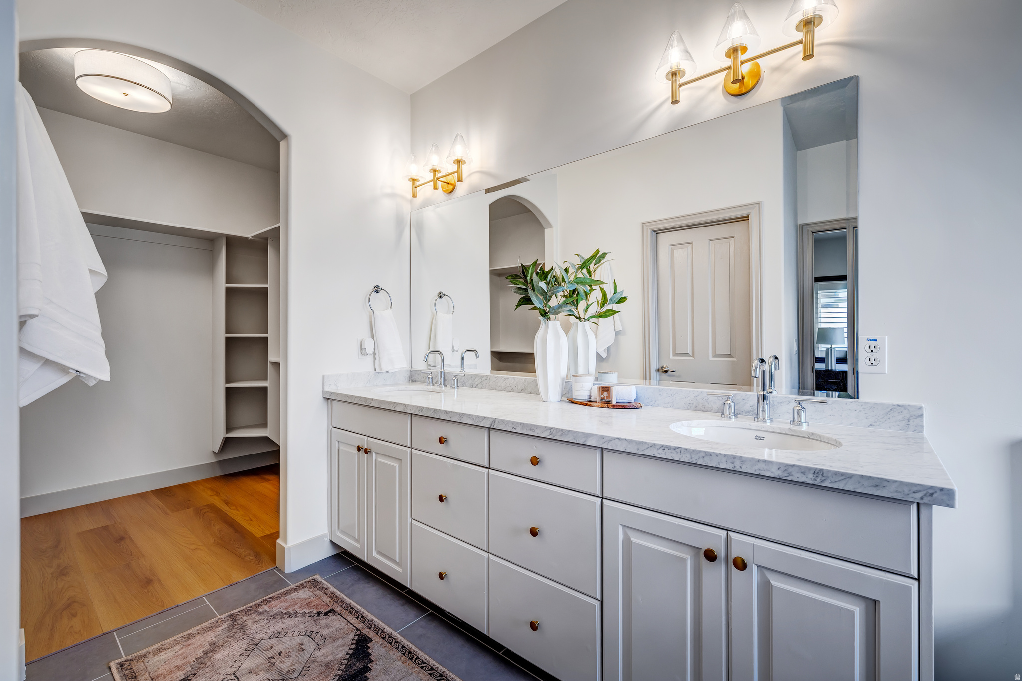 FOX GATE FARMS - Residential