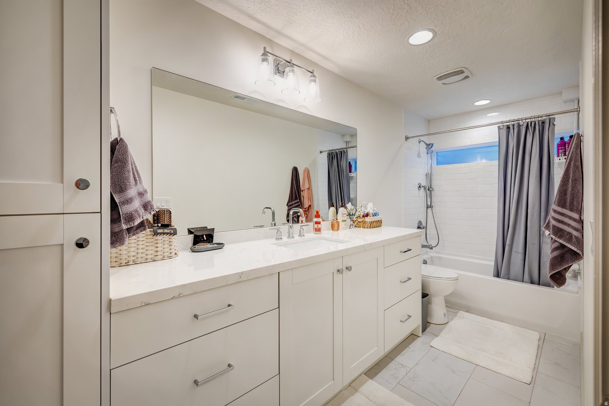 FOX GATE FARMS - Residential